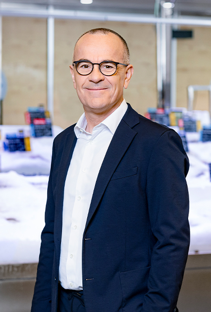 Guillaume Deruyter – Chief Customer & Merchandise Officer (Photo)